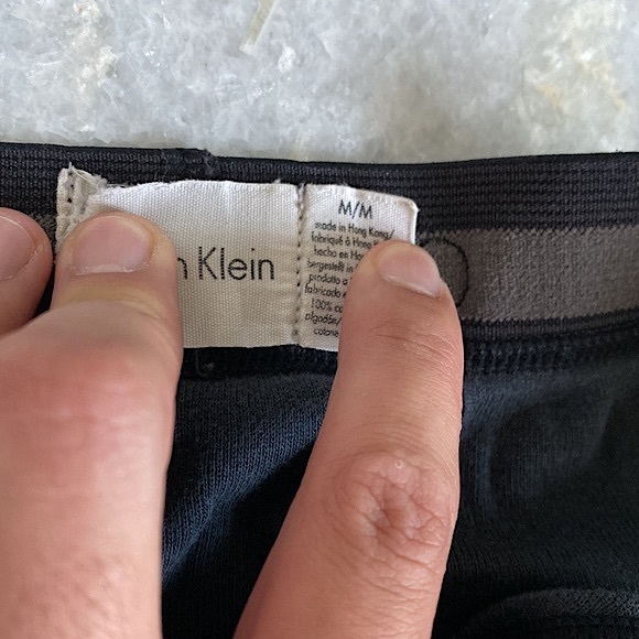 Calvin Klein - Picture 5 of 6